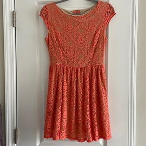 Boutique dress. Size L but fits more like a medium. Lined.